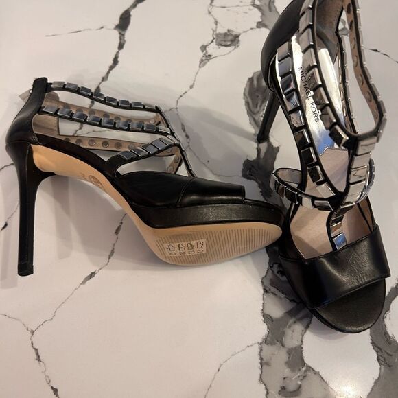 Michael Kors heels BNIB - Picture 3 of 3